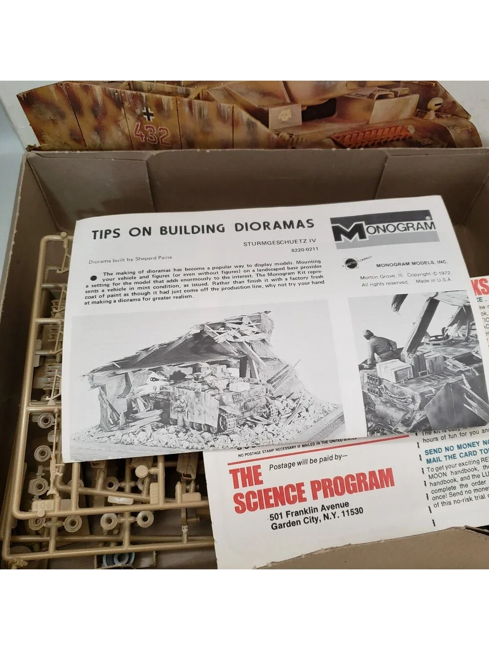 Vintage Monogram Sturmgeschuetz IV 1/32 Armor Series Vehicle 1972 WW II